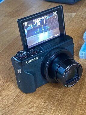 Canon PowerShot G7 X Mark III 20.1MP Compact Camera with Vlog Accessories